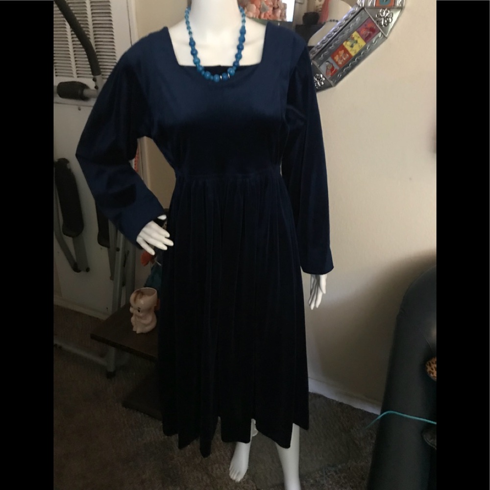 Vintage navy blue velvet dress slight bell sleeves